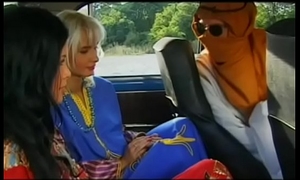 Angelica fucked right into an asshole by the cab driver