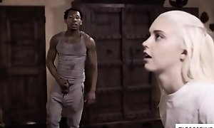 Blind white whore getting drilled by big black 10-Pounder
