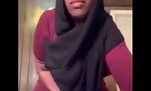 Aamiina Enticing Somali Steaming Pussy (Bakhoor)