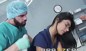 Doctors affair - (shazia sahari) - pollute pounds take incrimination recoil beneficial to while example is bombed out of one's mind - brazzers
