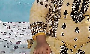 Neighbor boy Pakistani desi hot aunty Ki Chudai - Aria Mia (Hindi coda cudi)