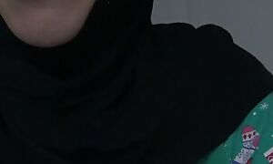 Big Tits Egyptian Cuckold Arab Wife In London