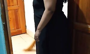 Saudi hot aunty sweeping house when neighbor boy saw her big tits and ass gets seduced &Hot cum - Boruqa & Hijab aunty