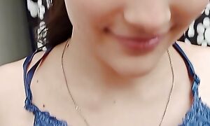 Sexy petite with nice tits gives a blowjob outdoors CUM IN MY MOUTH - Porn in Spanish