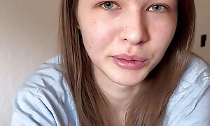 TEEN SQUIRTING ORGASM!!! Double fuck my large labia Teenie Pussy