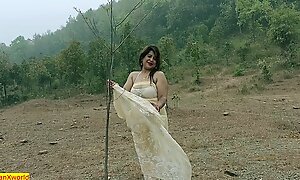 Indian Famous Adult Actress Outdoor Sex !!