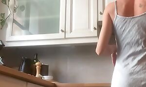Flash in the kitchen