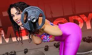 Busty Latina Brianna Bourbon Gets Her Leggings Ripped And Her Tight Pussy Drilled In The Gym - Mylf